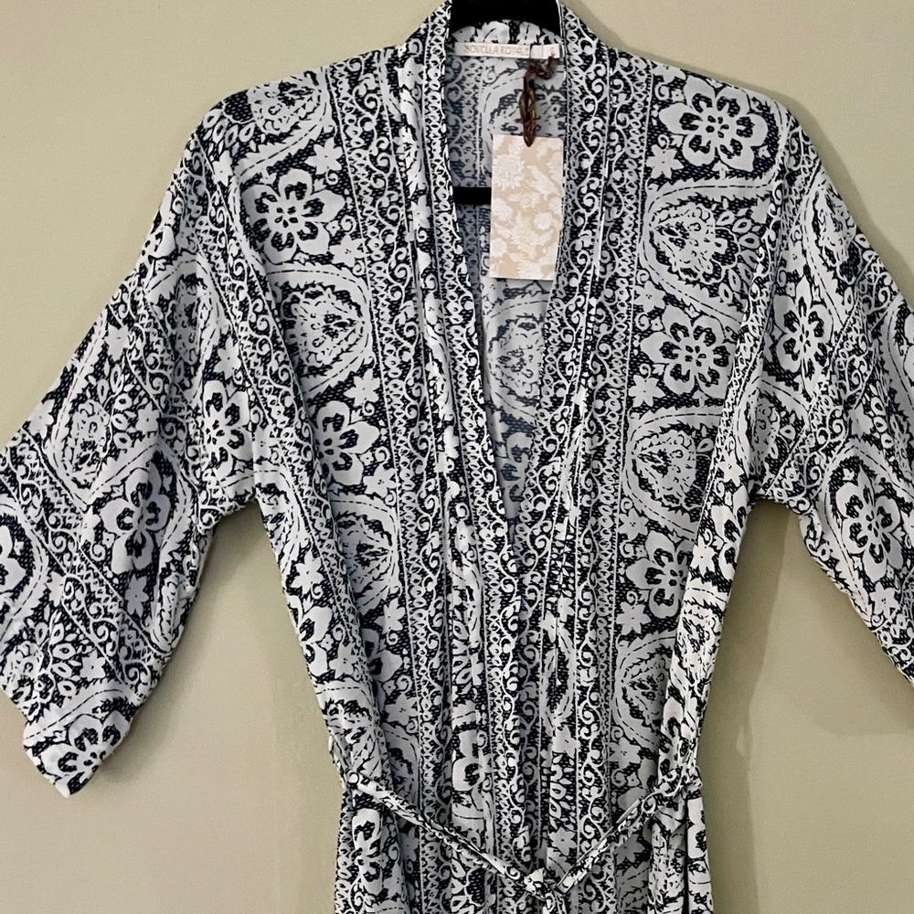 Novella Royale | Jane Robe / Kimono in Vanilla Bordeaux, Sz S ♥ NWT